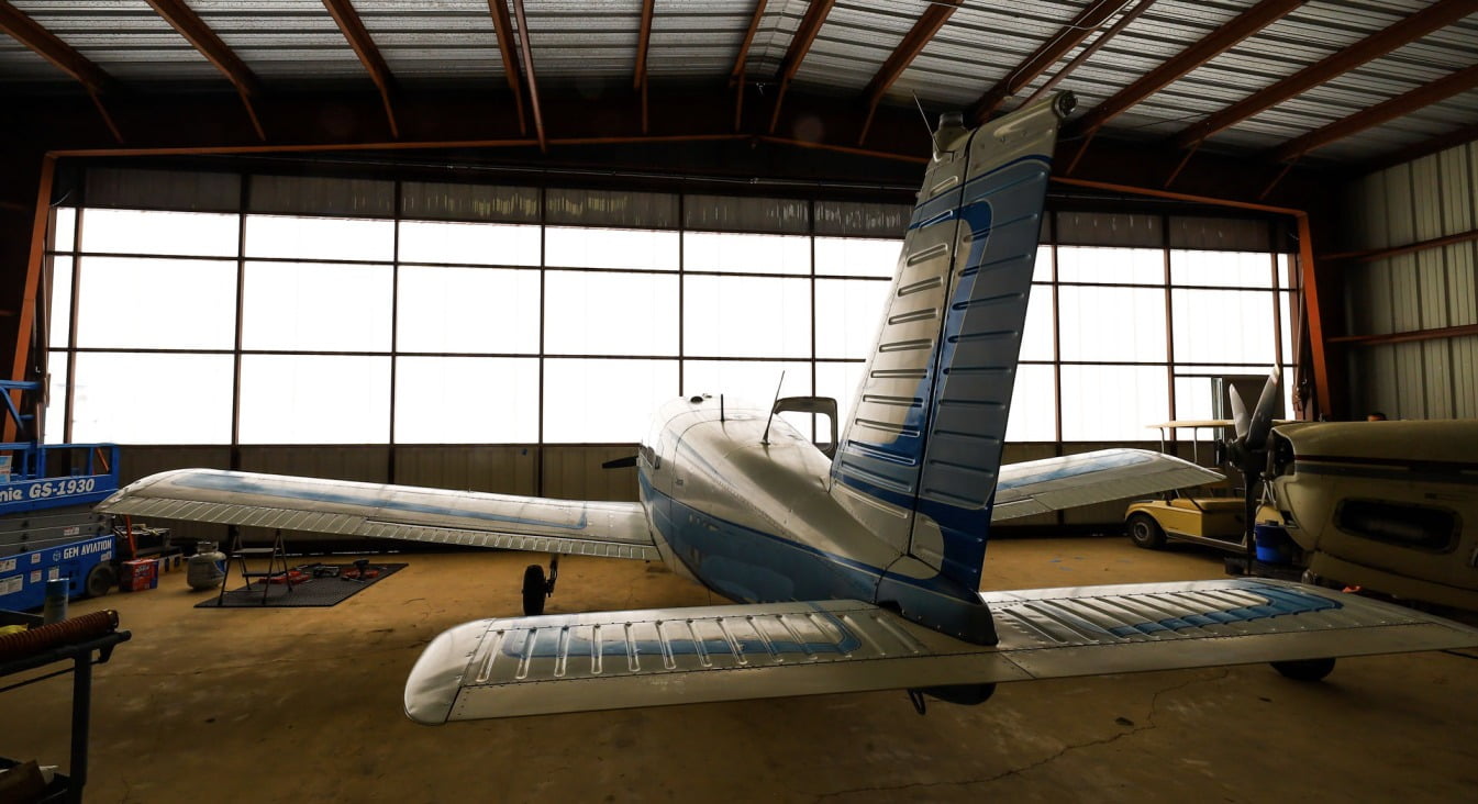 A Nice Translucent Hangar Retrofit A Nice Translucent Hangar Retrofit